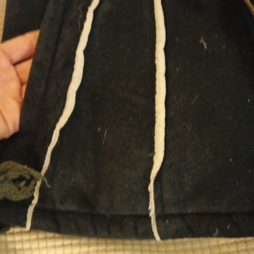 Vest - Picture 2 of 4
